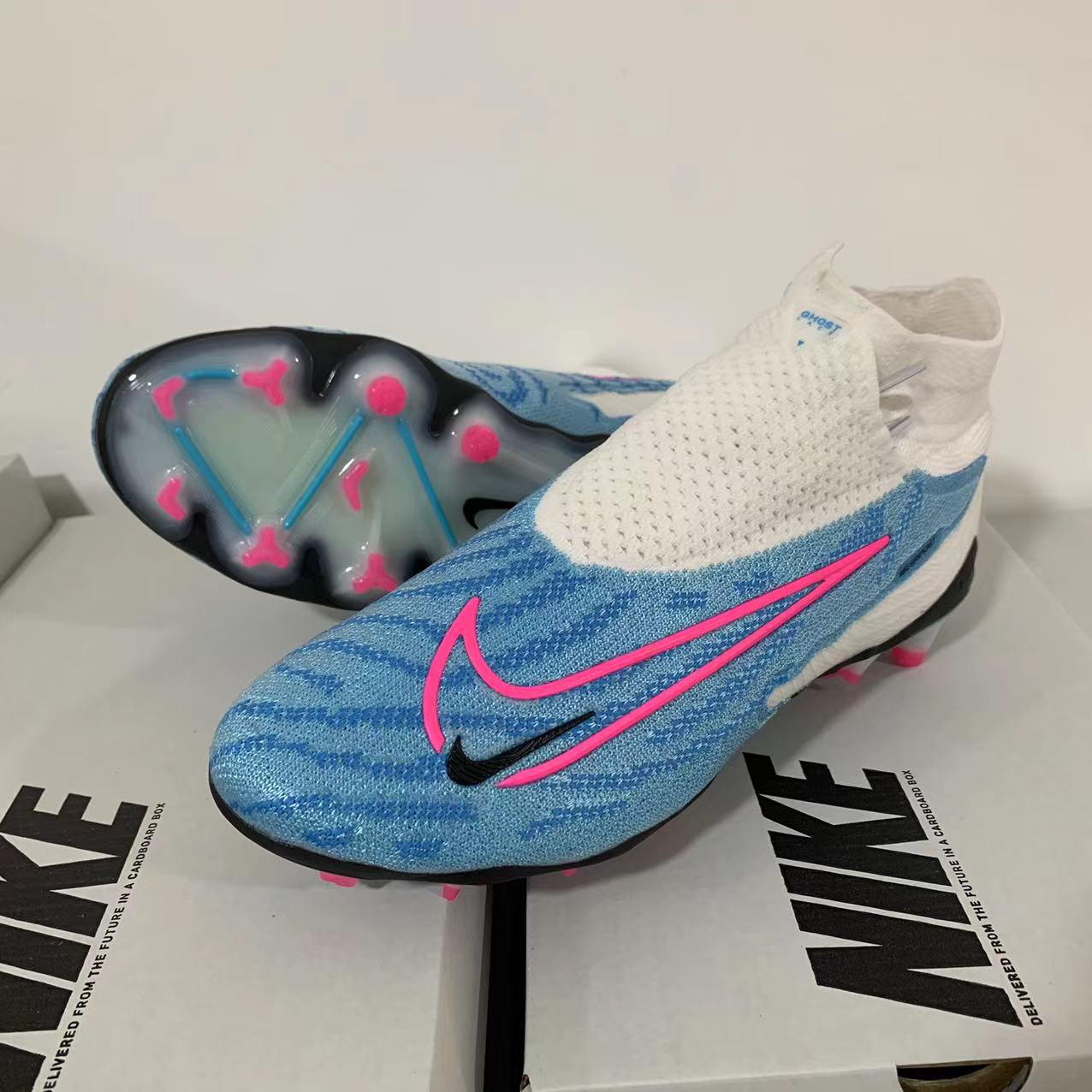 Chuteira Nike Phantom GX Elite Pro Campo