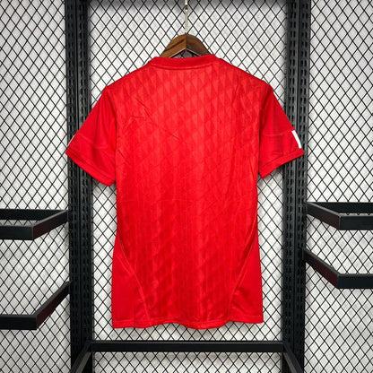 Liverpool 10/11 Home Shirt