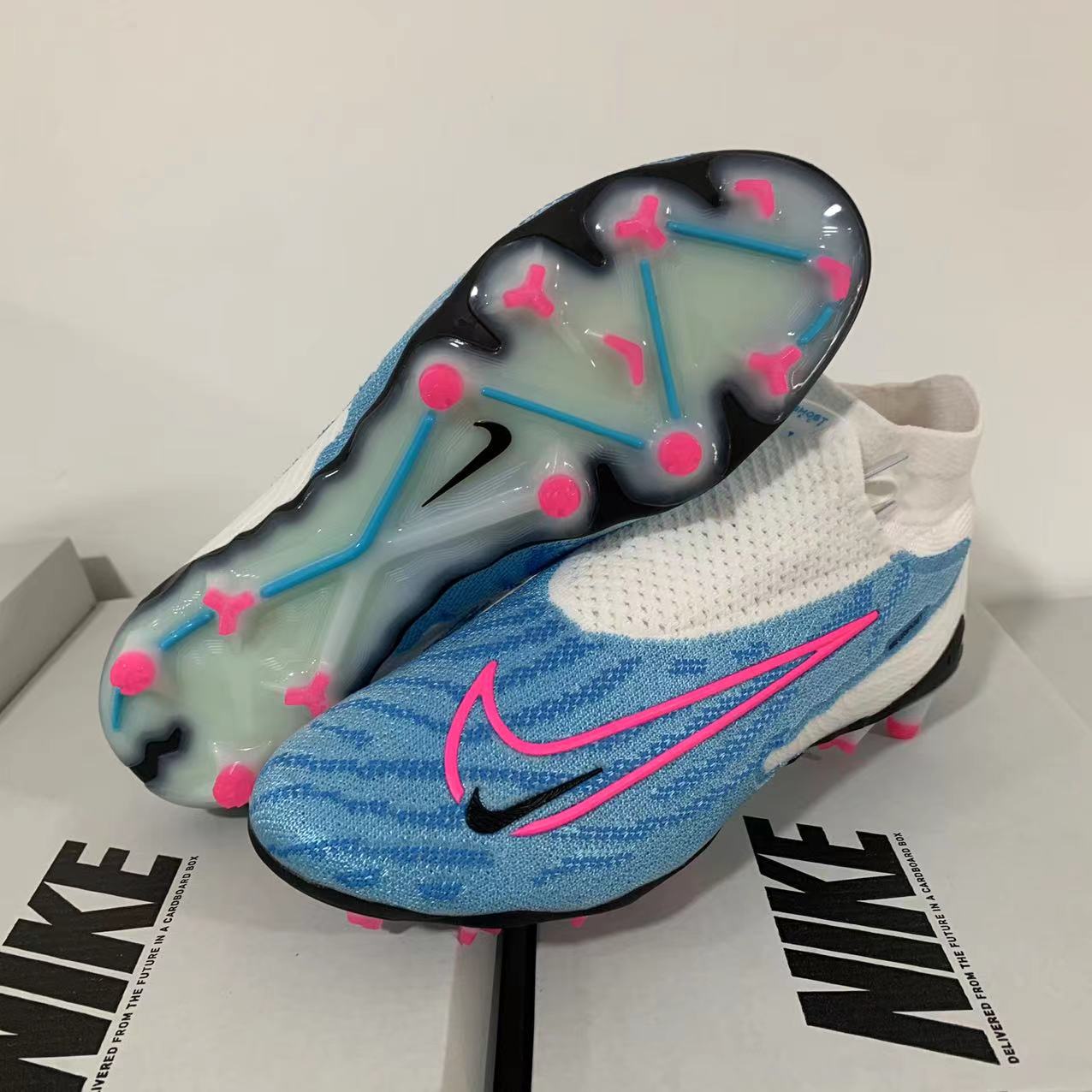 Chuteira Nike Phantom GX Elite Pro Campo